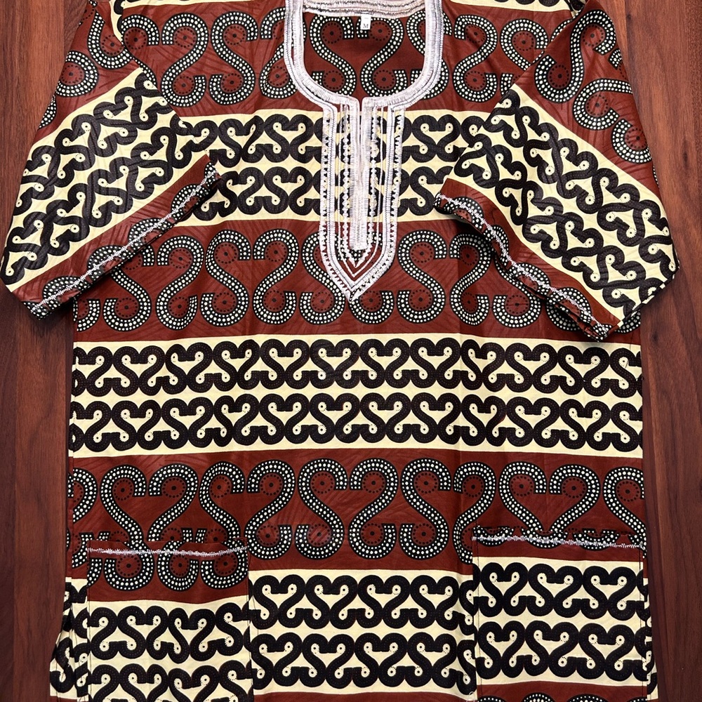 Traditional African Dashiki Shirt - Size M